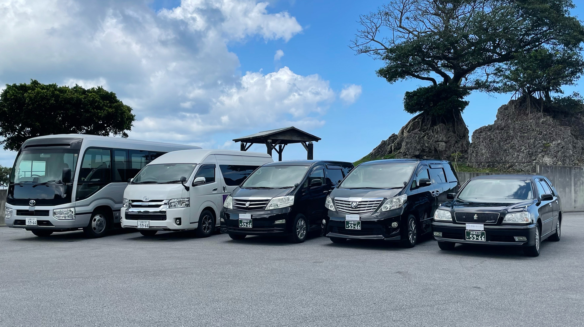 搬送・霊柩車・送迎バス完備